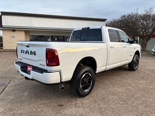 Bright White Clearcoat 2026 RAM 2500 Laramie Crew Cab 4x4 6'4' Box