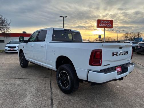 Bright White Clearcoat 2026 RAM 2500 Laramie Crew Cab 4x4 6'4' Box