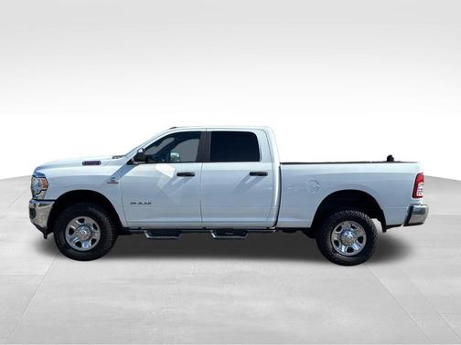 2022 RAM 2500 Big Horn Crew Cab 4x4 6'4' Box