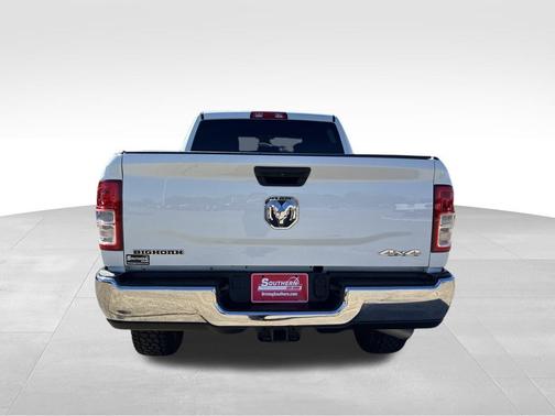 2022 RAM 2500 Big Horn Crew Cab 4x4 6'4' Box