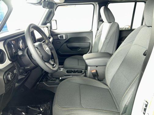 2024 Jeep Gladiator Sport S