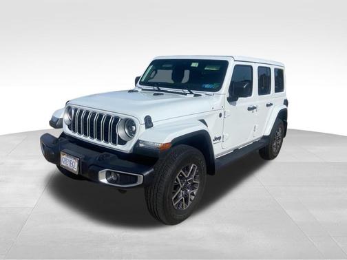 Bright White Clearcoat 2026 Jeep Wrangler 4-Door Sahara 4x4