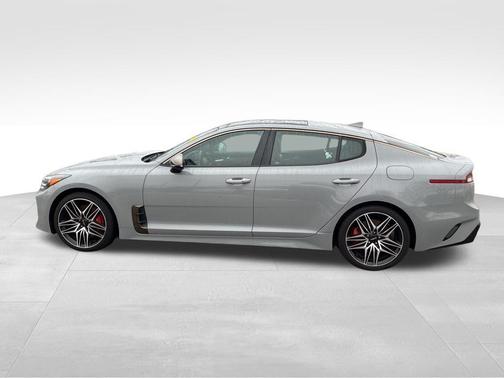 2022 Kia Stinger GT1
