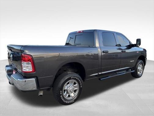 2021 RAM 2500 Tradesman Crew Cab 4x4 6'4' Box