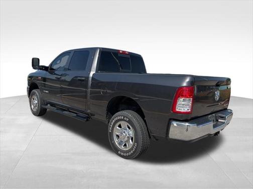 2021 RAM 2500 Tradesman Crew Cab 4x4 6'4' Box