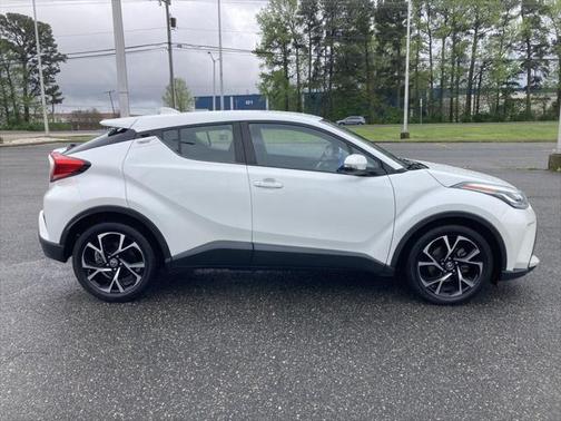 2021 Toyota C-HR XLE