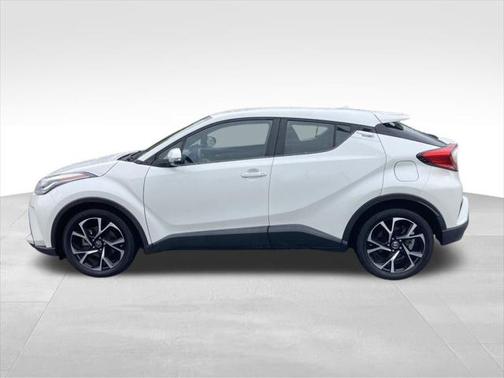 2021 Toyota C-HR XLE