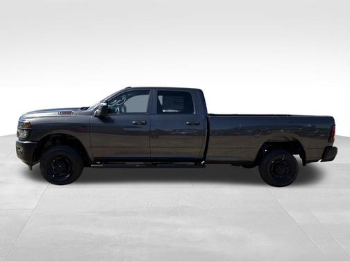 2026 RAM 2500 Tradesman Crew Cab 4x4 8' Box