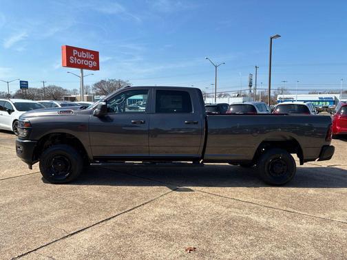 2026 RAM 2500 Tradesman Crew Cab 4x4 8' Box