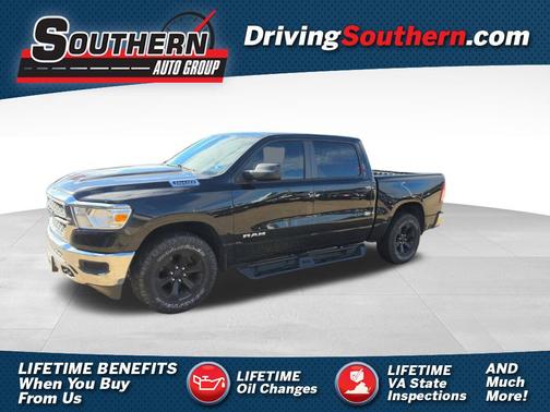 Diamond Black Crystal Pearlcoat 2019 RAM 1500 Tradesman