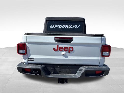 2022 Jeep Gladiator Sport S