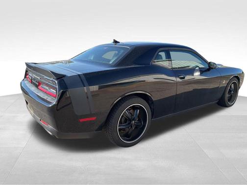 Phantom Black Tri-Coat Pearl 2015 Dodge Challenger R/T Scat Pack