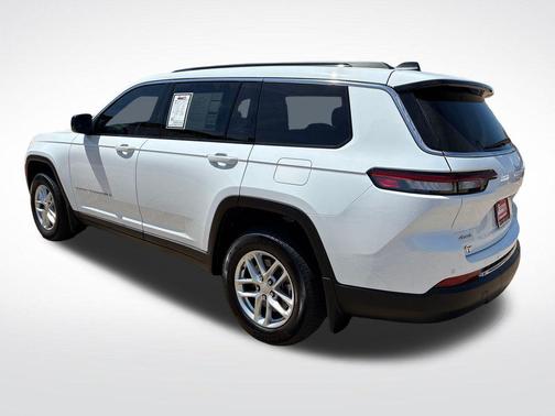 Bright White Clearcoat 2025 Jeep Grand Cherokee L Laredo