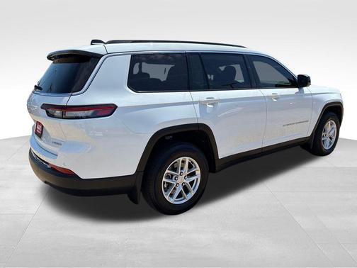 Bright White Clearcoat 2025 Jeep Grand Cherokee L Laredo