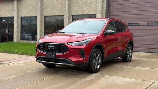 Rapid Red Metallic Tinted Clearcoat 2025 Ford Escape ST-Line