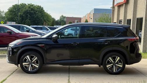 Super Black 2026 Nissan Rogue SL