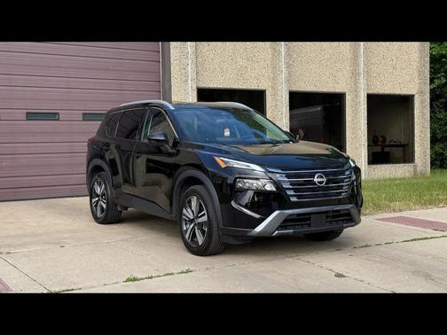 Super Black 2026 Nissan Rogue SL
