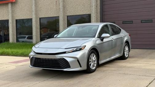 Silver 2025 Toyota Camry XLE