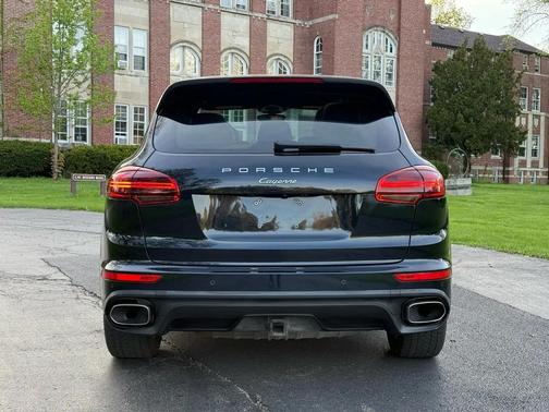 Dark Blue 2015 Porsche Cayenne Diesel