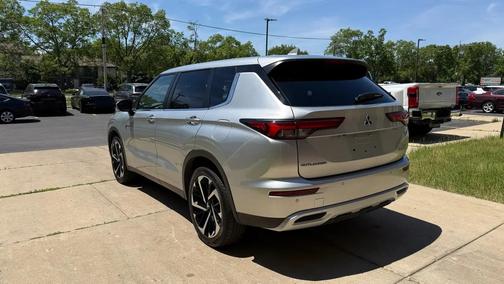 Alloy Silver Metallic 2024 Mitsubishi Outlander PHEV SEL