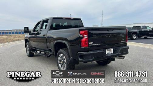 2026 Chevrolet Silverado 2500 Custom