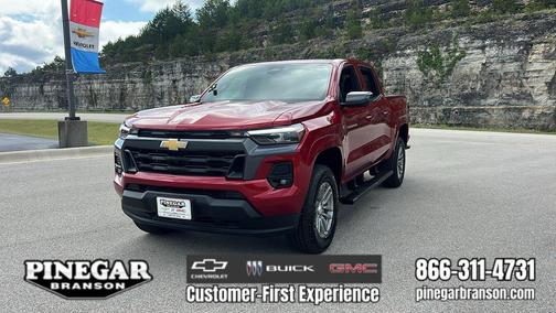 Radiant Red Tintcoat 2026 Chevrolet Colorado LT