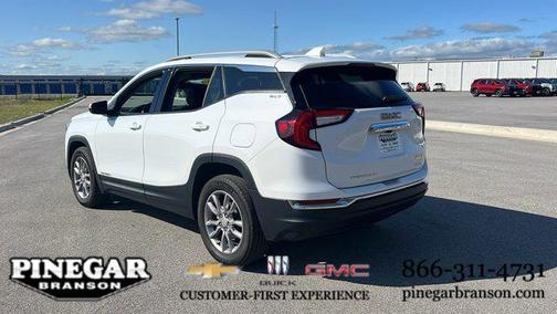 2024 GMC Terrain SLT