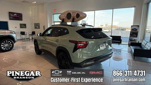 Cacti Green 2026 Chevrolet Trax FWD ACTIV