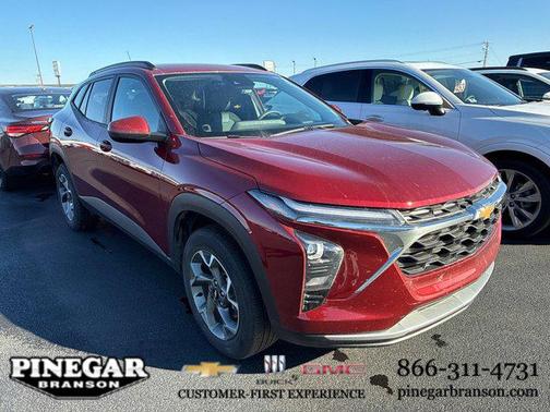 2025 Chevrolet Trax LT