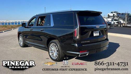 2022 Cadillac Escalade ESV Premium Luxury