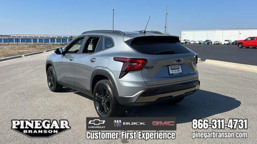 Sterling Gray Metallic 2026 Chevrolet Trax FWD ACTIV