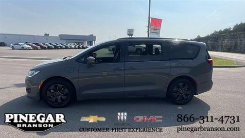 2020 Chrysler Pacifica Hybrid Limited