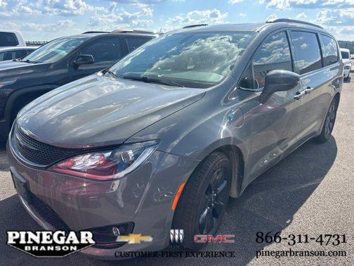 2020 Chrysler Pacifica Hybrid Limited