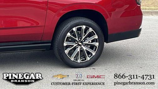 2025 Chevrolet Suburban 4WD High Country