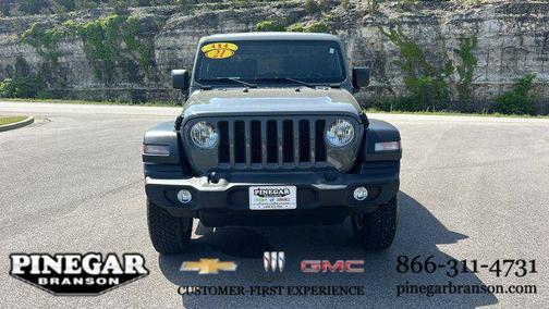 2021 Jeep Wrangler Islander 4X4
