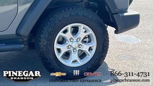 2021 Jeep Wrangler Islander 4X4