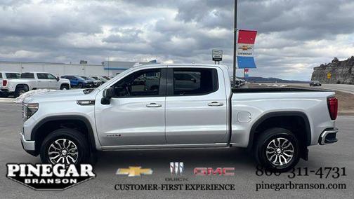 2022 GMC Sierra 1500 AT4