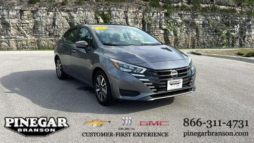 Gun Metallic 2025 Nissan Versa 1.6 SV