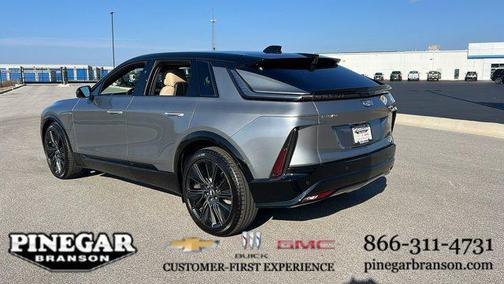 2025 Cadillac LYRIQ Sport