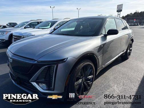 2025 Cadillac LYRIQ Sport