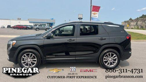 2024 GMC Terrain SLT