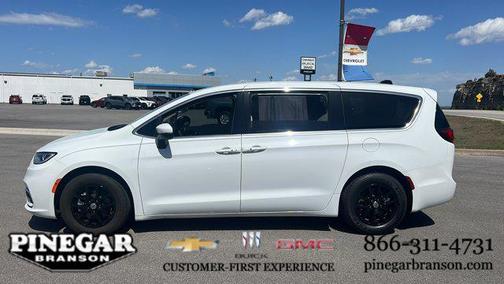 2023 Chrysler Pacifica Touring L