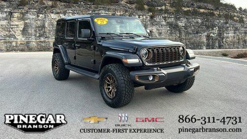 2025 Jeep Wrangler 4-Door Sahara 4x4