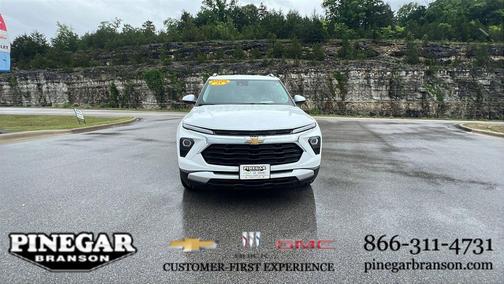 Summit White 2025 Chevrolet Trailblazer LT