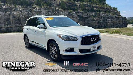 2017 INFINITI QX60 Base