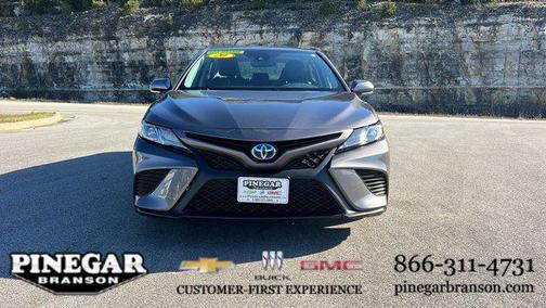 2020 Toyota Camry SE