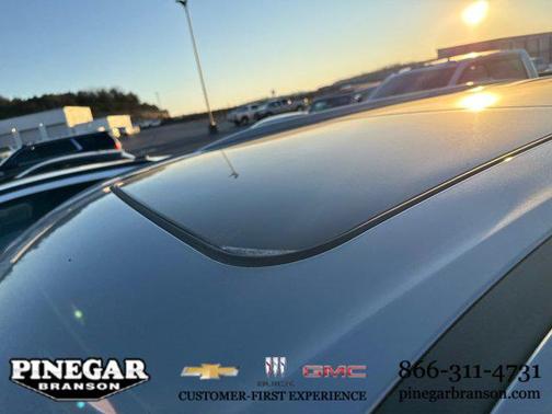 2025 Buick Enclave Avenir FWD