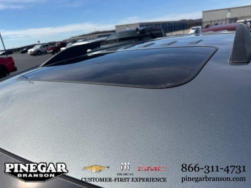 2023 GMC Acadia AWD AT4