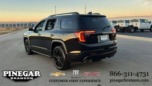 2023 GMC Acadia FWD SLT