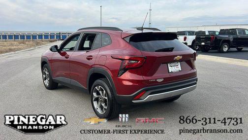 2025 Chevrolet Trax LT